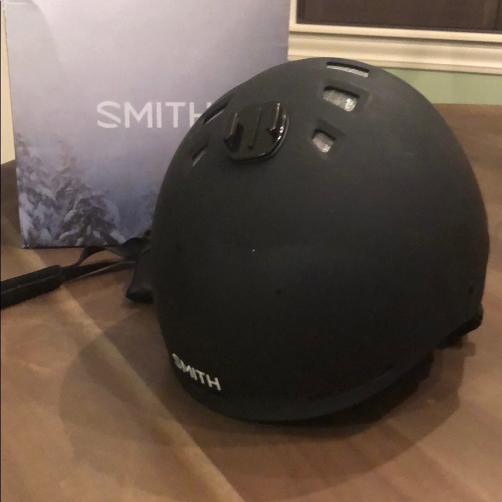 SMITH ski helmet.   Matte black.   Worn once.